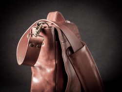 Fornitures de bandolera de maletí artesa de cuir